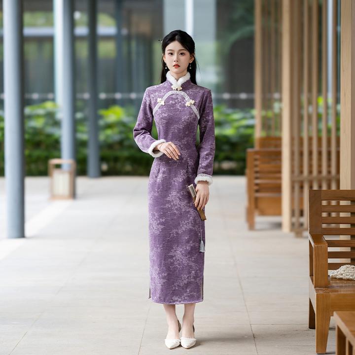 2024冬季新款 欧棉绒复合超柔加绒加厚花边侧排扣长款紫色女旗袍