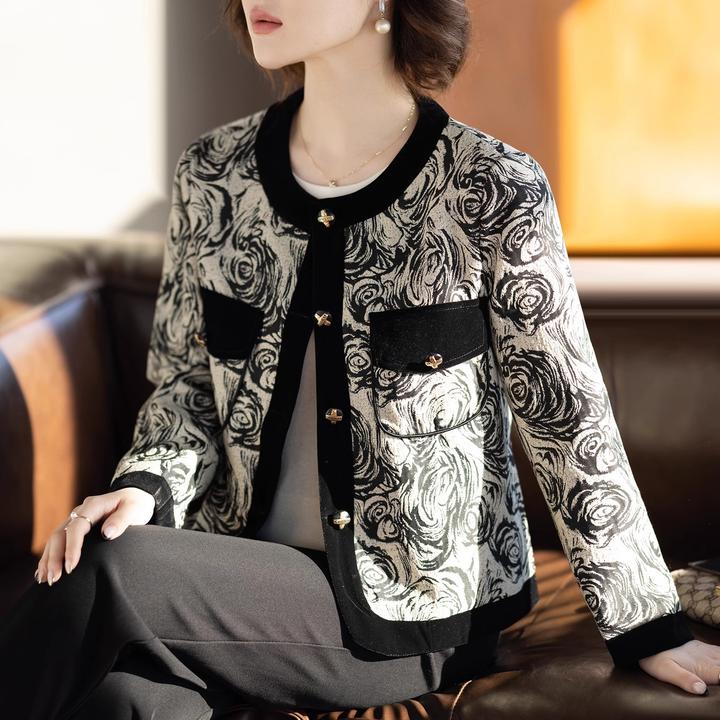 2025春装新款中老年妈妈短款小香风外套女宽松夹克休闲百搭上衣服