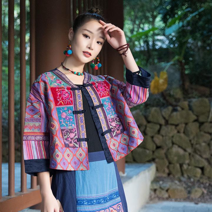 旅游必备外搭新款女装民族风拼色重工绣花圆V领七分袖短款花外