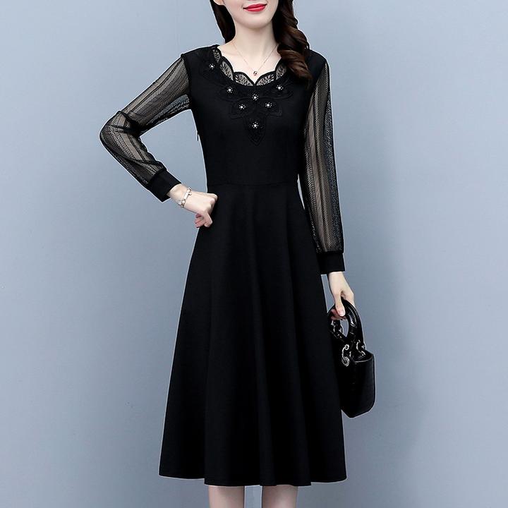 大码女装宽松黑色镂空蕾丝长袖修身显瘦春秋连衣裙洋气CA#0601
