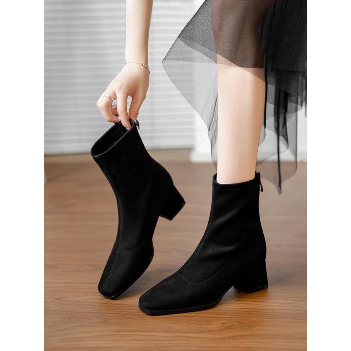 法式绒面粗跟短靴女秋冬新款百搭简约方头瘦瘦靴后拉链中跟时装靴