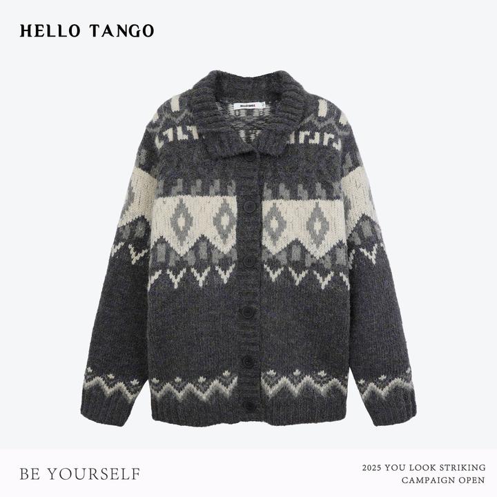 HELLOTANGO《北欧境遇》秋冬复古撞色提花立领休闲毛衣开衫8362#