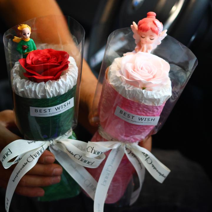 小王子成品永生花束情人节玫瑰花送女友闺蜜生日礼物仿真花七夕