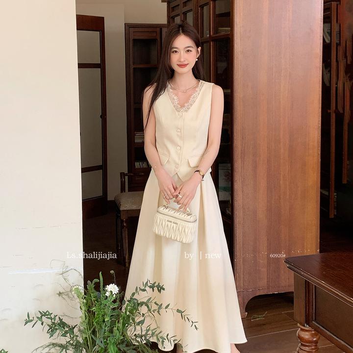 小香风时尚俏皮干练气质别致绝美上衣半裙两件套套装蕾丝法式白色