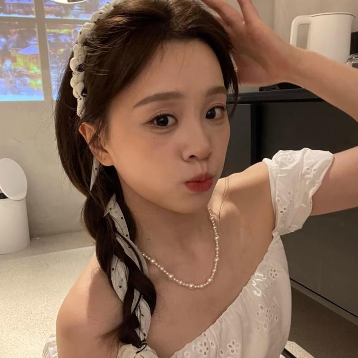 元气满满韩系波点蝴蝶结飘带发箍甜美高级感带齿头箍发饰ins