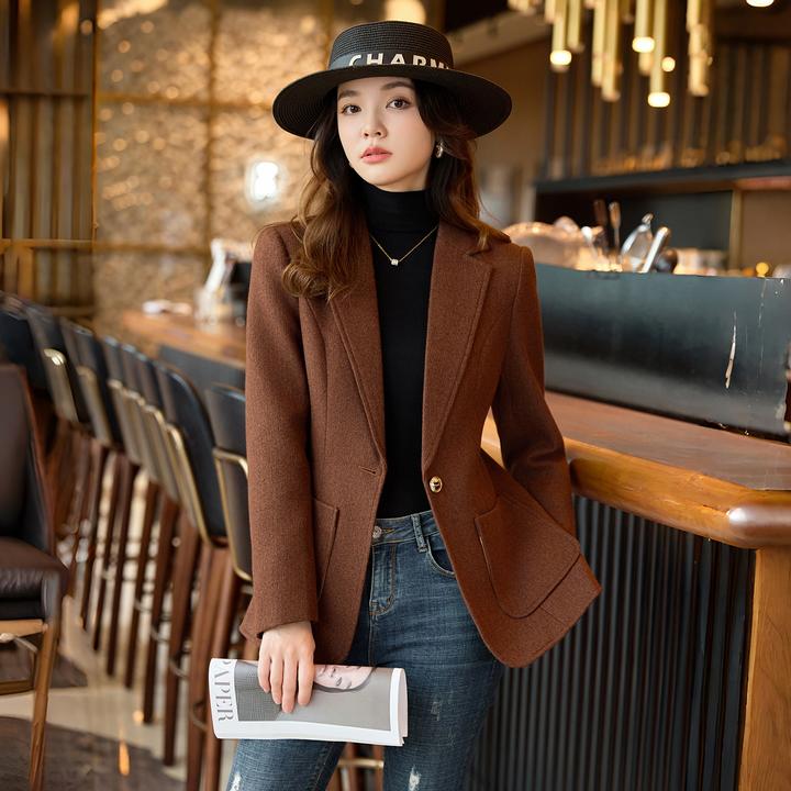 咖啡色毛呢小西装外套女2025秋冬新款高级感气质时尚休闲通勤西服