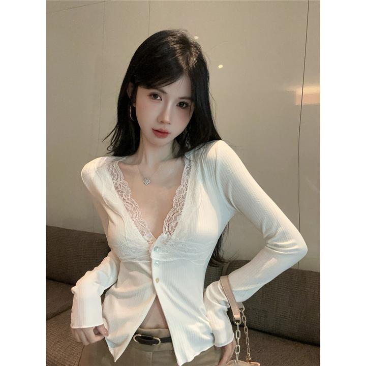 法式纯欲针织纽扣蕾丝拼接V领长袖T恤女时尚百搭修身显瘦性感上衣