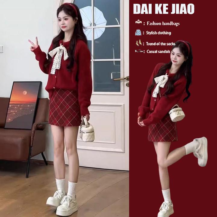 2024秋冬新款圣诞甜美蕾丝拼接蝴蝶结长袖针织衫格纹短裙两件套装