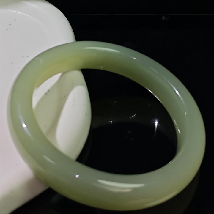 和田玉晴水手镯 天然初晴蓝调 凝脂温润老少适宜亲民价高品质