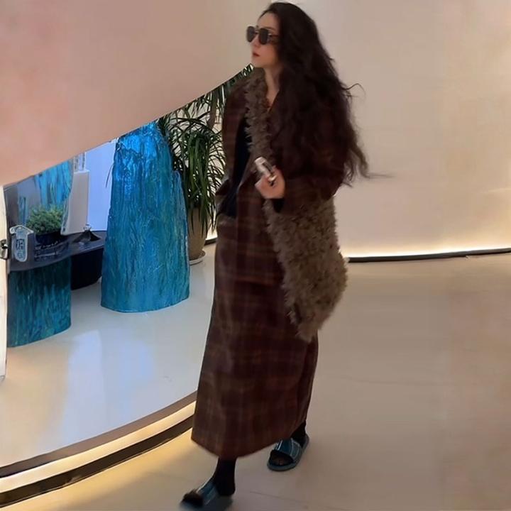 老钱风格子毛呢西装套装2025新款女装秋冬格子西服外套开叉半身裙