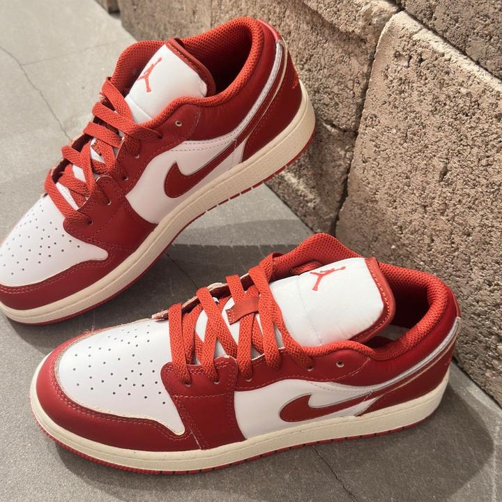 NIKE Air Jordan 1 Low AJ1 女款低帮运动休闲篮球鞋 FJ3459-160