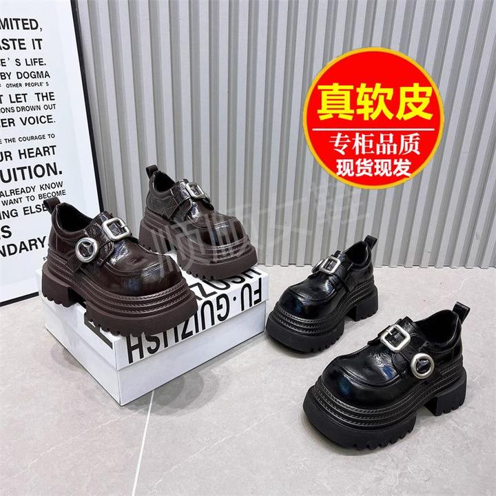 欧货卡扣厚底增高百搭乐福鞋女2025新款鞋子女爆款深口单鞋不累脚