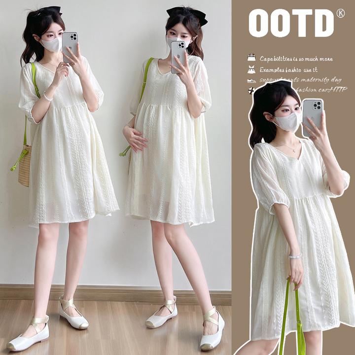 2025新款孕妇装夏装时尚潮妈蕾丝刺绣V领宽松大五一出游穿搭女装