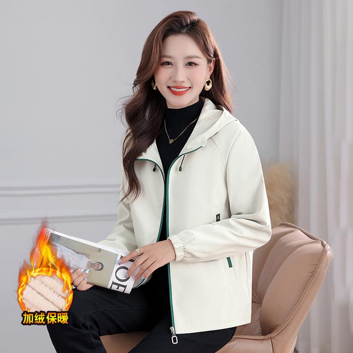 连帽冲锋衣外套女加绒加厚秋冬2025新款中年妈妈风衣防风保暖上衣