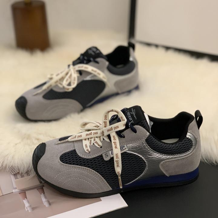 德训鞋女网红平底百搭2025秋季新款拼色轻便时尚超火复古休闲板鞋