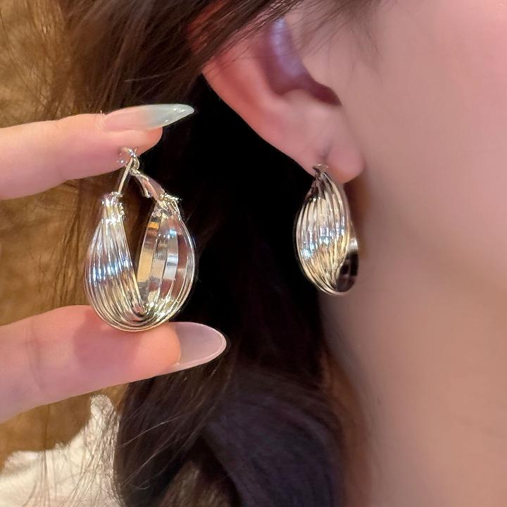 合金耳饰 又辣又高级！金属复古港风个性气质大圈圈耳饰女高级轻奢