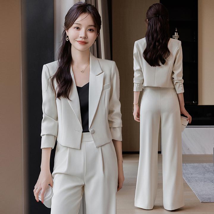 米白色短款西装洋气女春秋季2026新款小个子高级感正装小西服外套