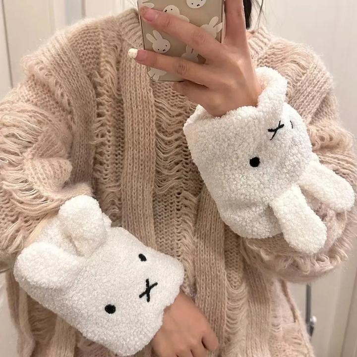 秋冬毛绒米菲兔卷毛绒袖套女白色羽绒服护袖工作学习学生保暖套袖