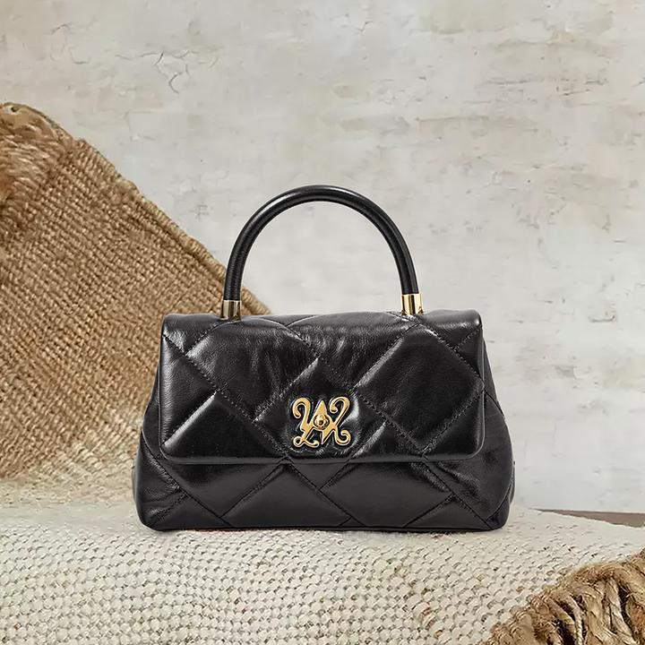 万里马2025新款王妃包油蜡皮亮面黑色小香风菱格纹绗缝精致女包