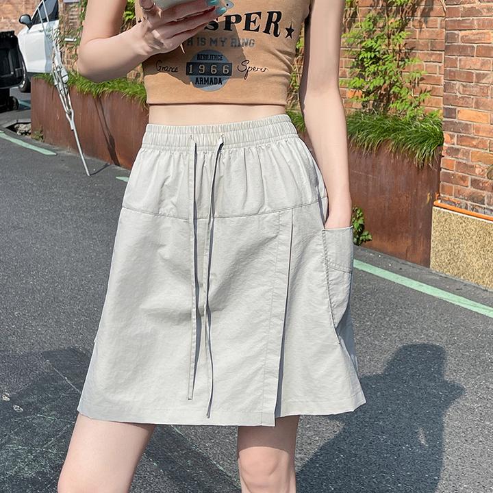 速干工装裙裤女夏季新款松紧腰前开叉设计感运动休闲五分裤裙