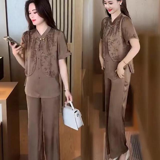 2025夏季遮肉显瘦休闲套装女新中式时尚妈妈装短袖上衣百搭两件套