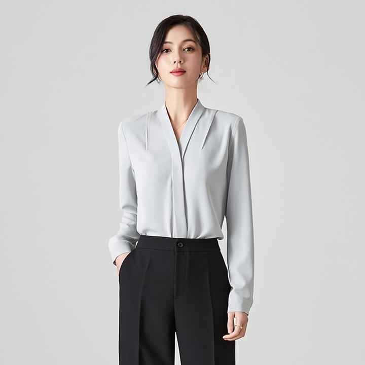 春秋新款高级感浅灰蓝色职业衬衫衬衣上衣长袖无领V领内搭女