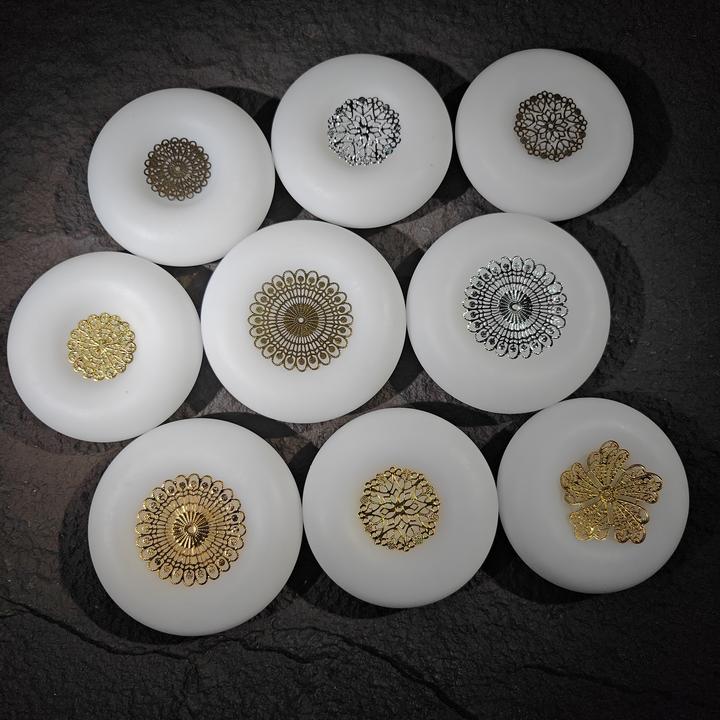 海鲜姿造装饰品姿造摆盘收口神器镂空金片刺身拼盘点缀简约风格