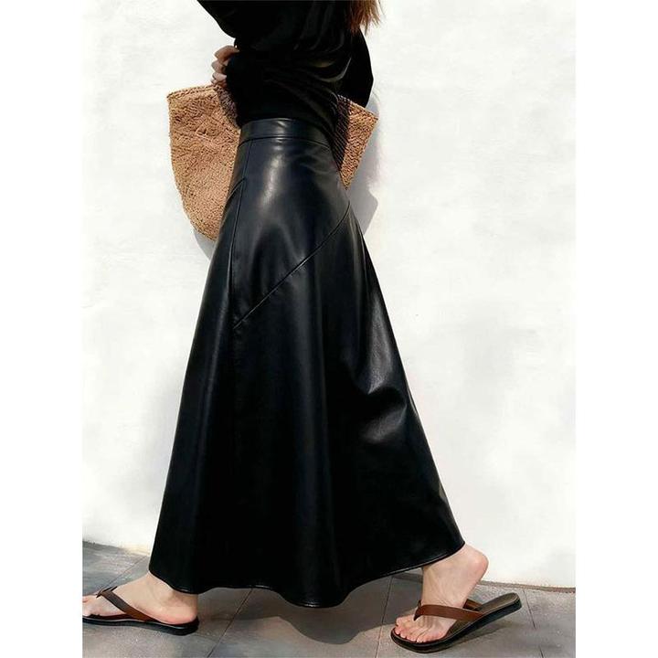 pu皮黑色半身裙女2025秋冬新款高腰垂感大摆拼接a字裙中长款伞裙