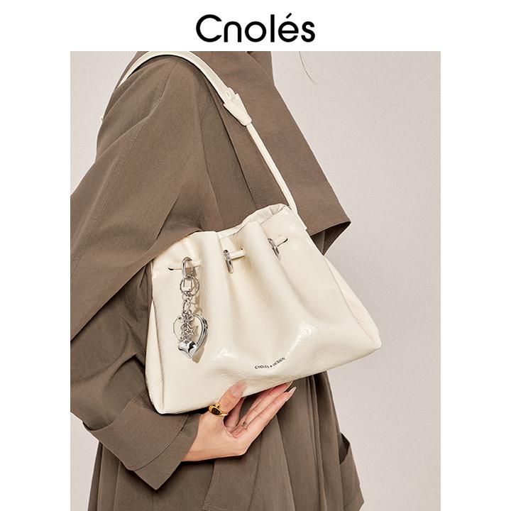Cnoles蔻一可调节褶皱云朵包抽绳百搭夏季通勤hobo包包女式新款