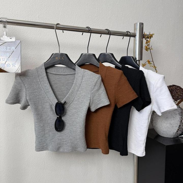 打底短款辣妹中高腰修身女上显瘦夏季纯色短袖t恤时尚百搭气质款