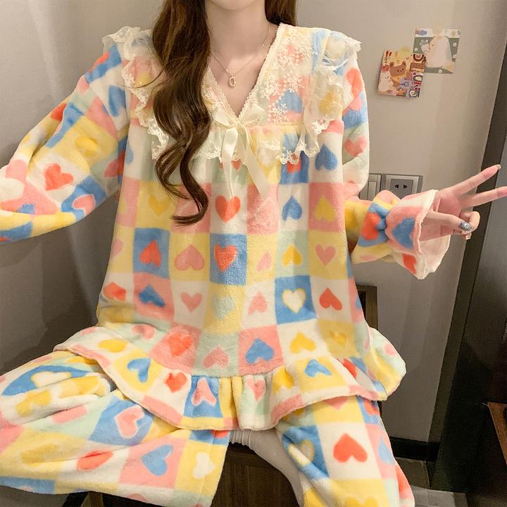 珊瑚绒睡衣女秋冬季大码加厚25新款女士方格桃心套装可外穿家居服