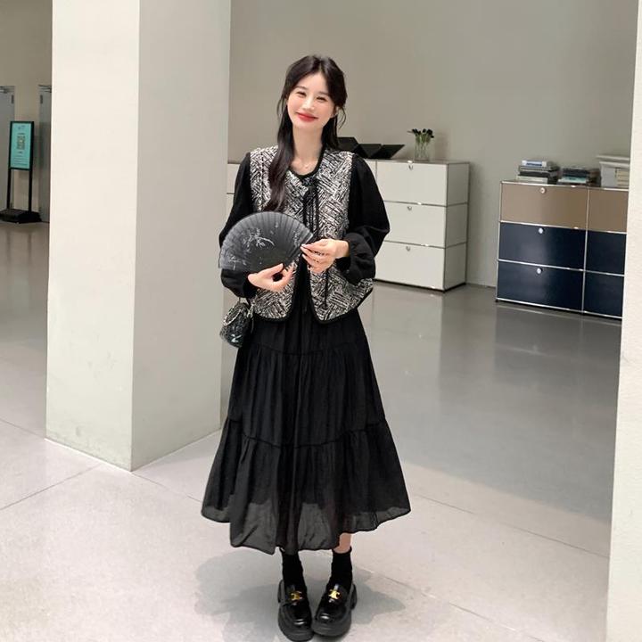 黑色新中式马甲连衣裙套装女2025春季新款复古盘扣气质长裙两件套