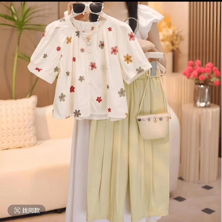 女童套装2025新款洋气设计款花朵短袖上衣韩版宽松休闲裤两件套潮
