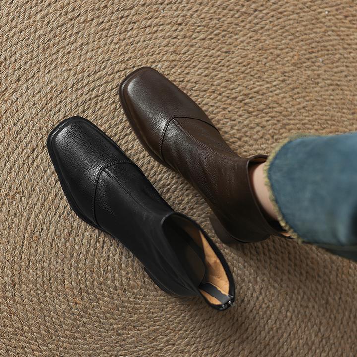 2025年新款春秋单靴子女粗跟时尚百搭后拉链气质高跟真皮英伦短靴