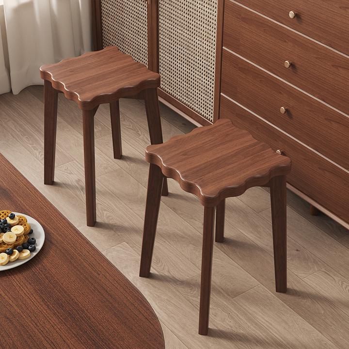 实木椅子餐椅家用餐桌椅不占地方可叠放方凳木板凳客厅吃饭凳子