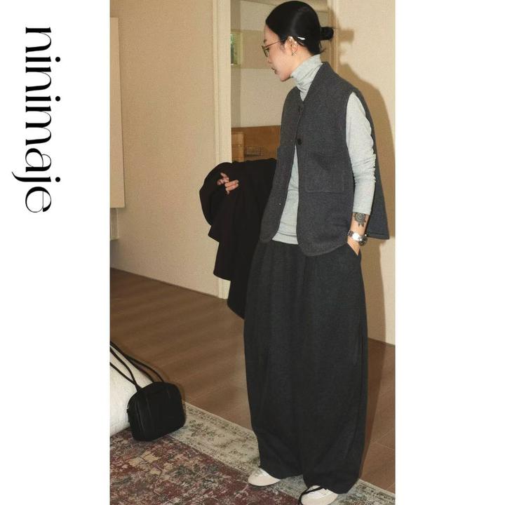 NanBeiBei  简约设计款精密织螺纹叠穿大口袋棒球领马甲 6700