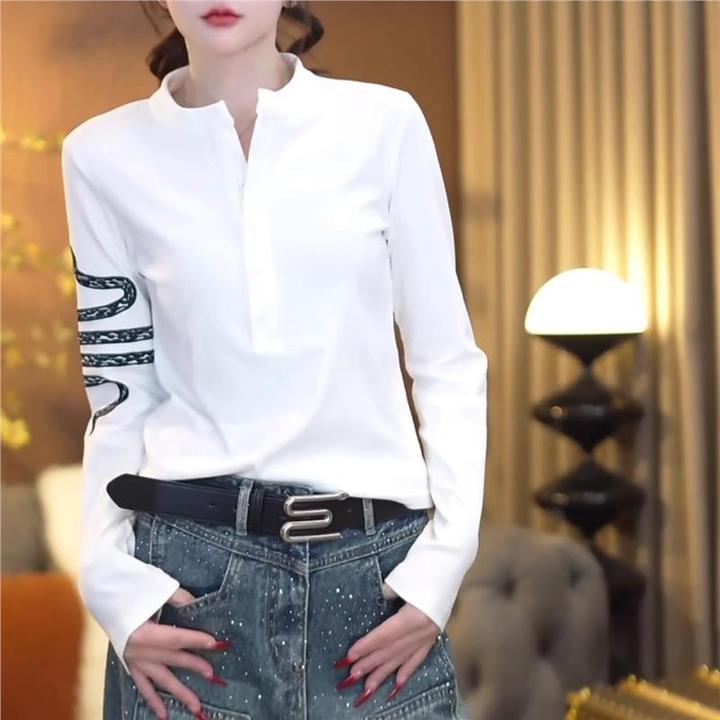 2025春秋季新款女士蛇年刺绣长袖T恤休闲百搭显瘦设计感独特上衣