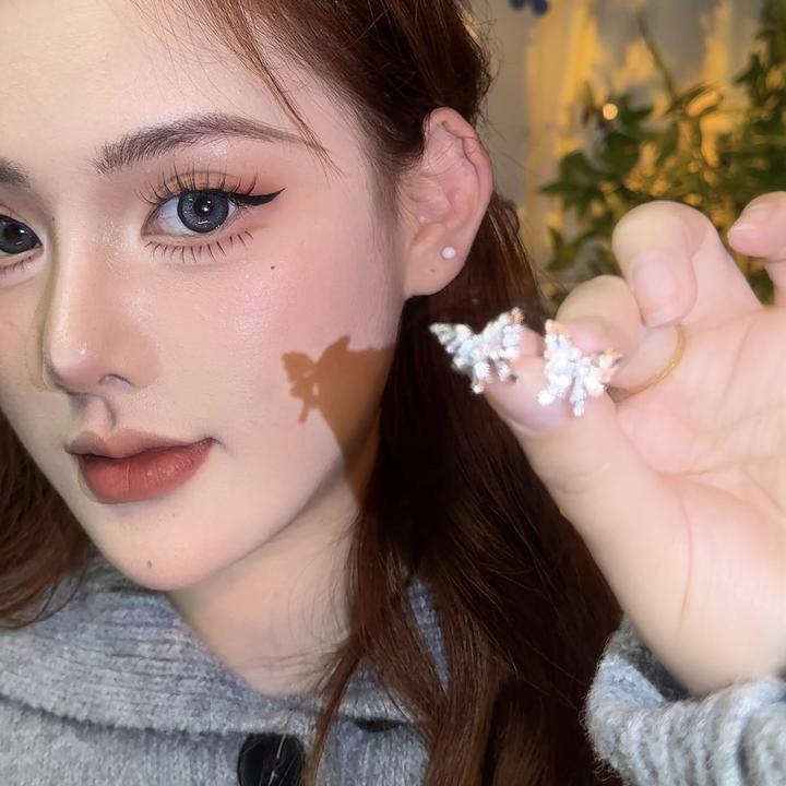 合金耳饰 心动DNA！蝴蝶星芒百搭时尚耳钉女轻奢小众精致耳骨夹无