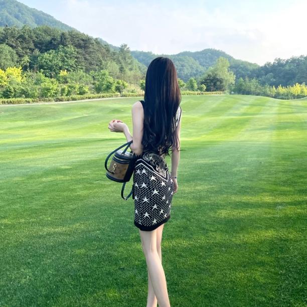 小众设计感撞色印花背心连衣裙夏季薄款针织显瘦气质时尚性感