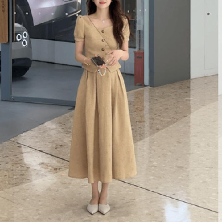 壹壹夏季高级感气质收腰卡其千金套装上衣+高腰半裙 2505Z05