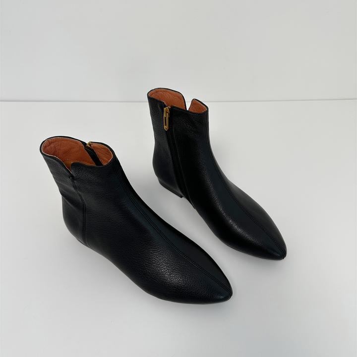 2025冬季复古短靴女英伦风新款羊皮鞋单靴百搭马丁靴女真皮平底靴