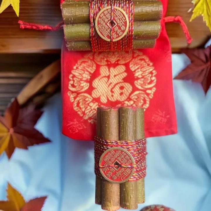 沂蒙山东南桃木枝送福袋家用摆件饰品摆件