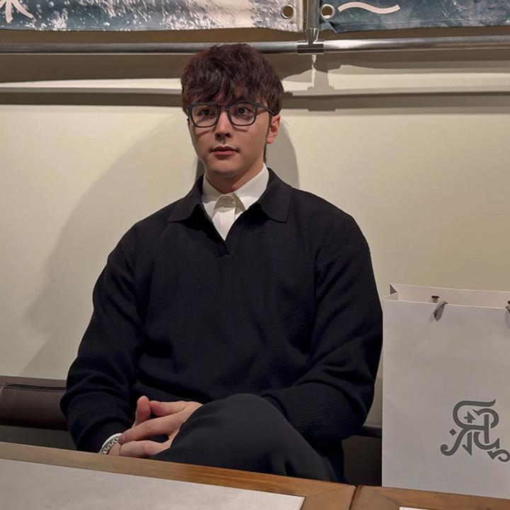 老钱风V领针织衫毛衣慵懒高级感男款商务休闲翻领韩系复古POLO衫