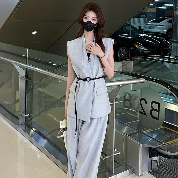 轻薄透气两件套2025夏时尚法式气质显瘦减龄无袖马甲裤子套装女