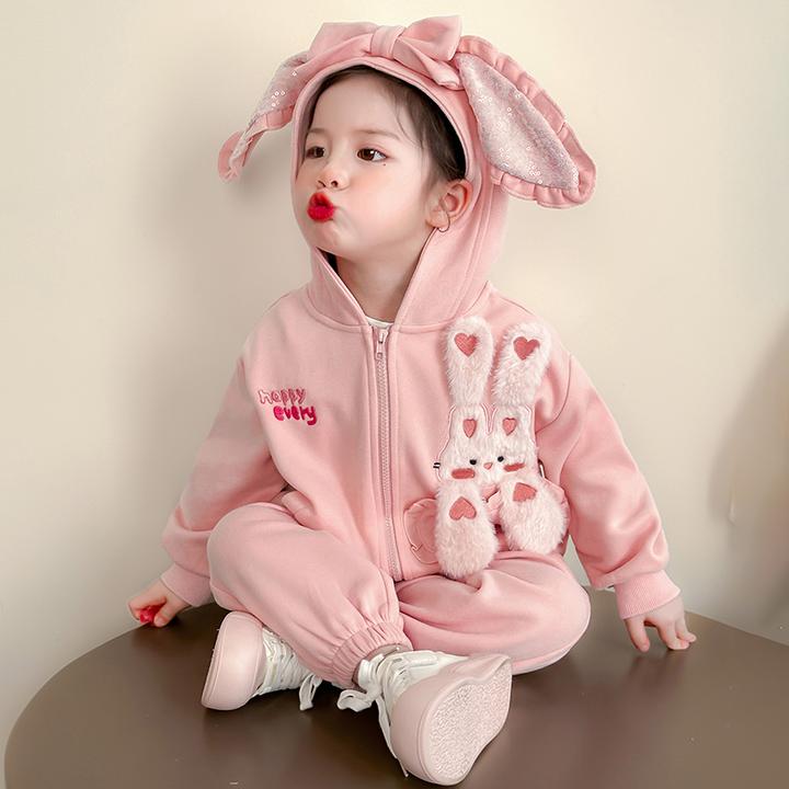 女童甜美绣花兔子套装2025新款春季时尚洋气小女孩可爱卡通兔子潮