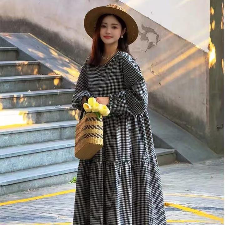 文艺复古宽松大摆裙子通勤宽松休闲舒适黑白格子长袖圆领连衣裙女
