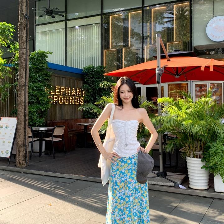 海边度假风套装法式抽绳抹胸背心上衣女夏季蓝色碎花半身裙两件套