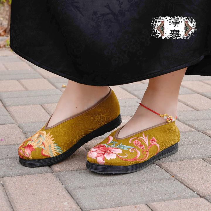 【喜多多】汉舞中国风千层底绣花布鞋新款女单鞋复古平底刺绣女布鞋