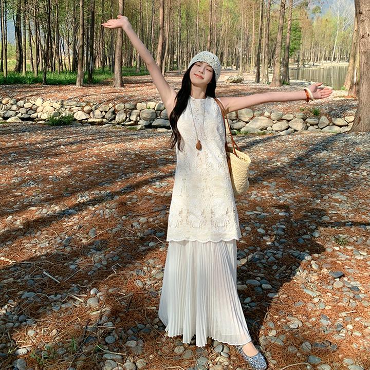 法式高级感复古重工镂空假两件无袖背心连衣裙夏季新款气质长裙女