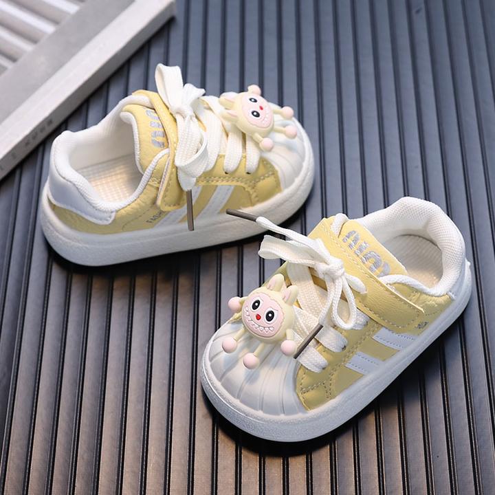 2025秋季新款婴儿学步鞋0-2岁宝宝板鞋软底卡通男女童休闲运动鞋